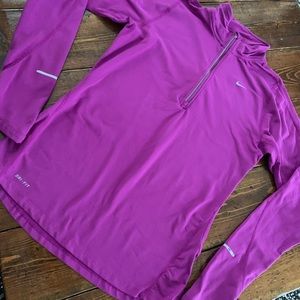 Nike Orchid dry-fit long sleeve (s)